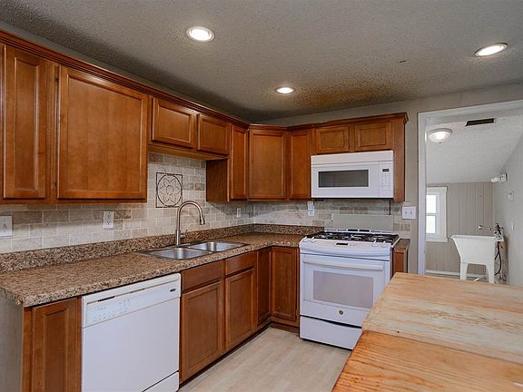 2nd image of 7609 N Bethel Rd