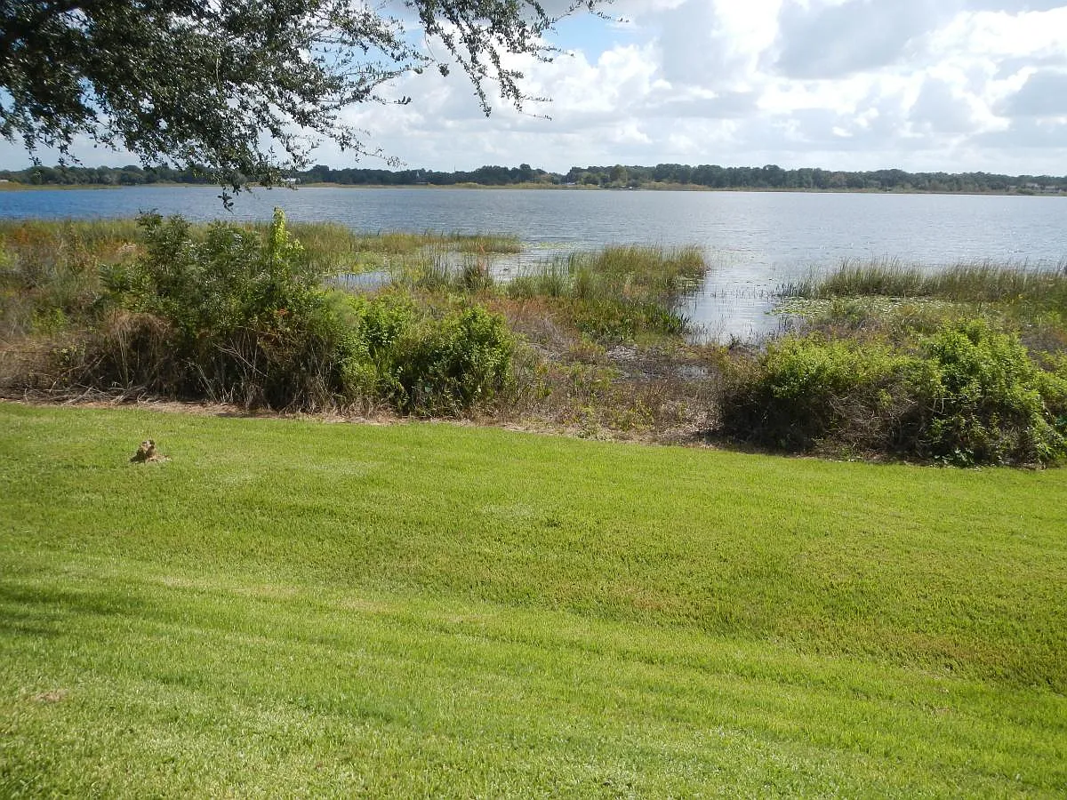 Building Photo - 1803 Lake Villa Dr