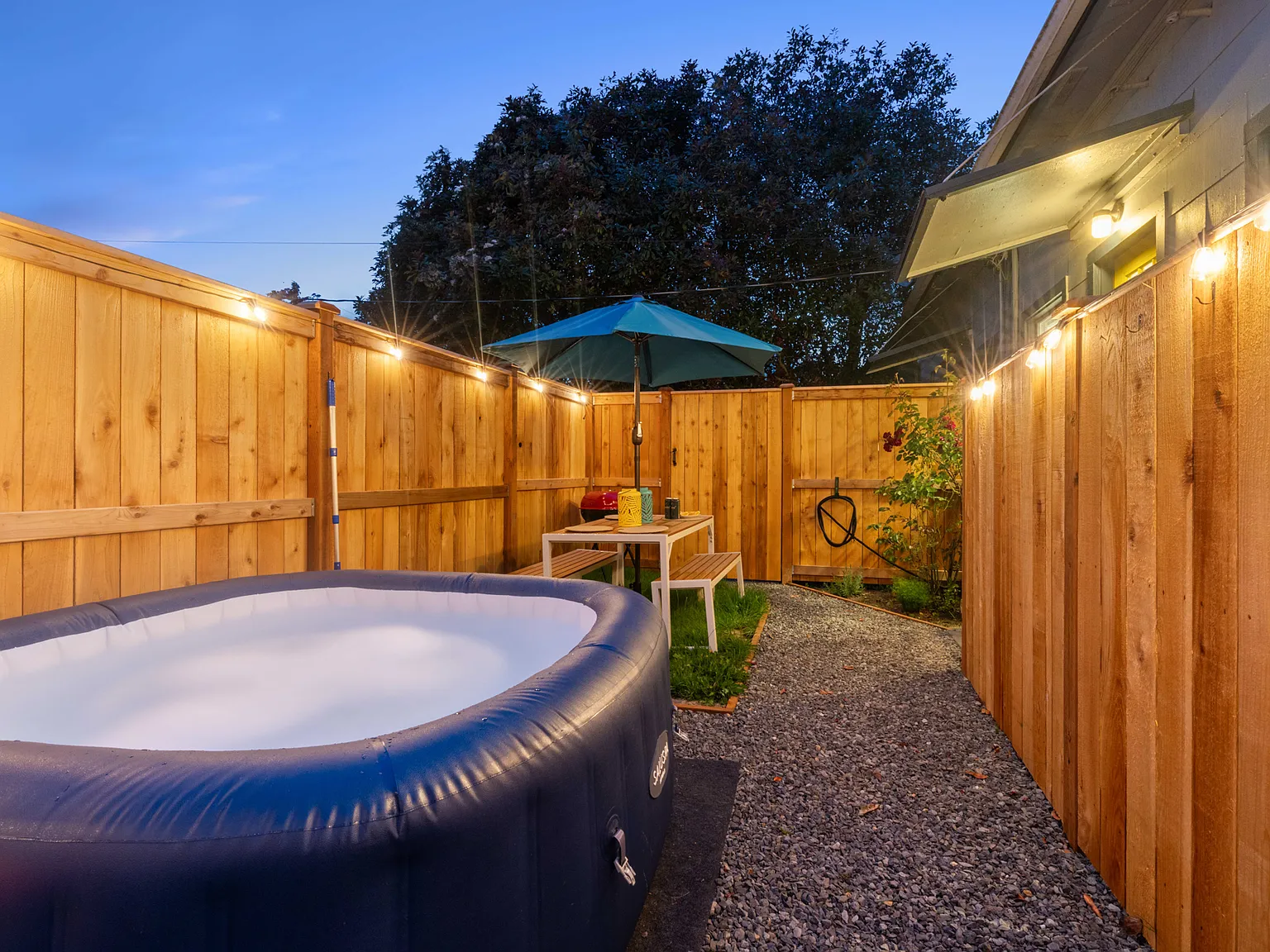 1 bed, 700 sqft, $1,800 — Photo 4