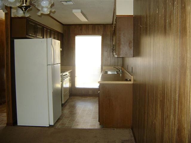 1st image of 402 Ryder Dr