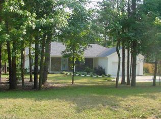 51 Creekwood, Advance, NC 27006