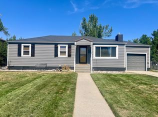 1102 Arapahoe St, Thermopolis, WY 82443