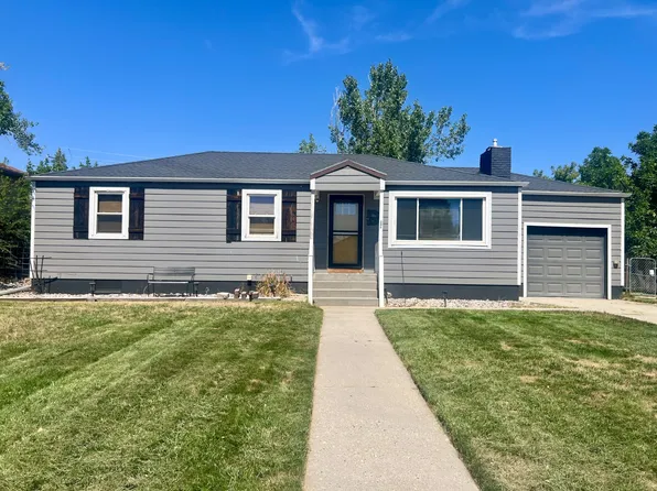 1102 Arapahoe St, Thermopolis, WY 82443