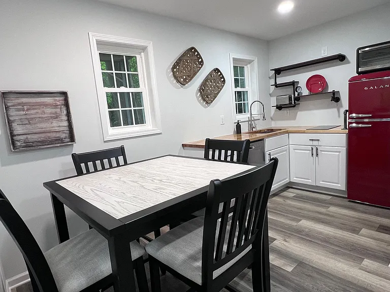 2464 Center Point Rd #A — Photo 6