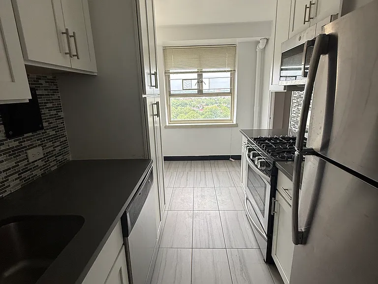 189-04 64th Ave #13E — Photo 6