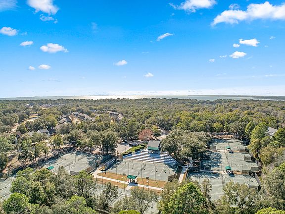 2nd image of 303 Southlake Ct #303