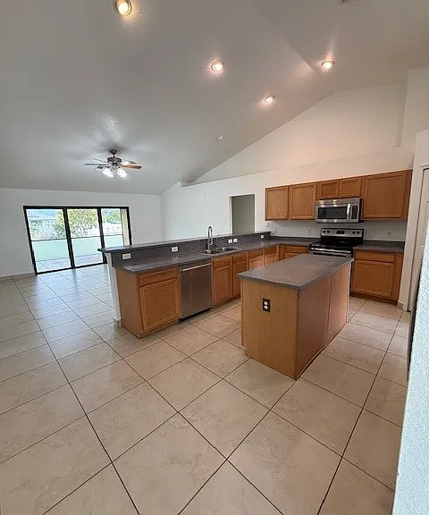 3925 E Gator Cir — Photo 1