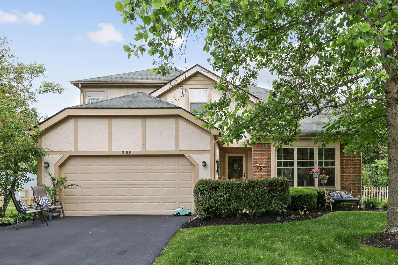 388 Slate Run Dr photo 1