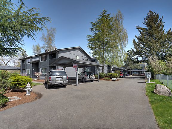 3rd image of 8403 McKinley Ave E #8411D
