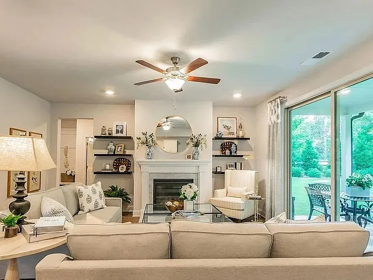 7930 Tiberon Pkwy — Photo 4