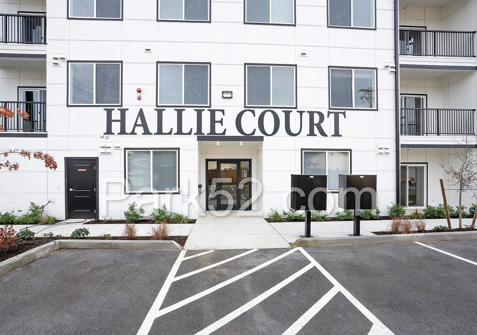 Move-In Specials! Beautiful 2nd Floor 2 Bedroom Tacoma Apartment with Washer/Dryer — Photo 3