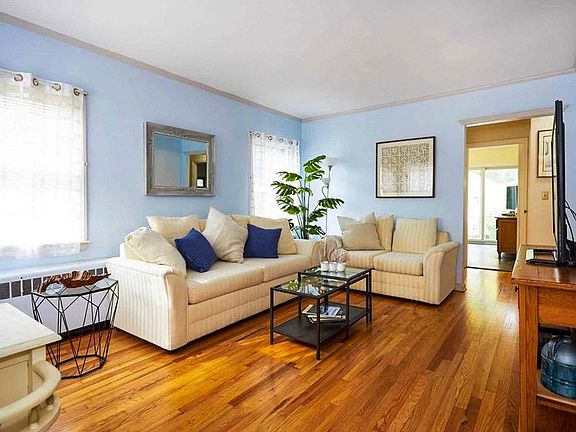 4th image of 5 Rockwood Ave