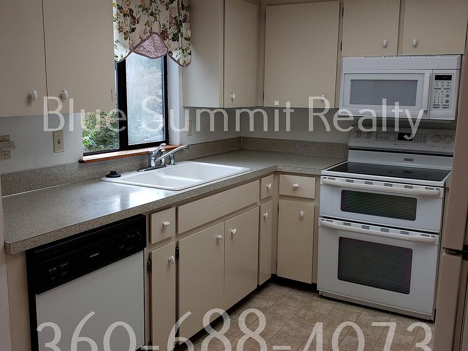 1st image of 811 Ofarrell Ave SE