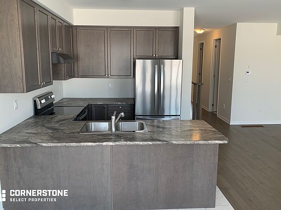 HHFR - PROPERTY_34 OakTree_Kitchen_2_02112021