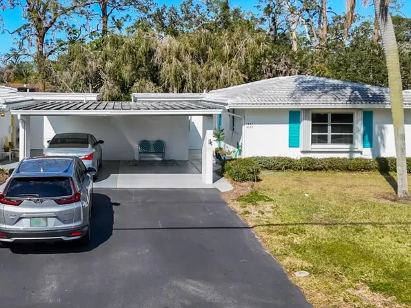 1867 University Pl #137, Sarasota, FL 34235