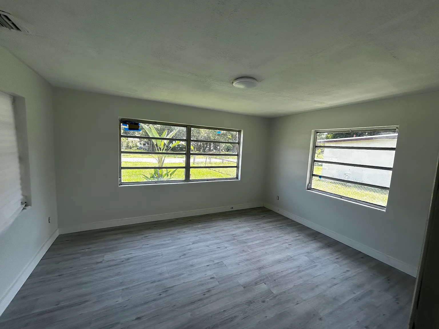 3 bed, 1424 sqft, $2,100 — Photo 2