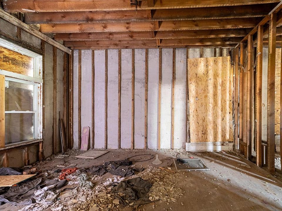 13th image of 2825 W State STREET