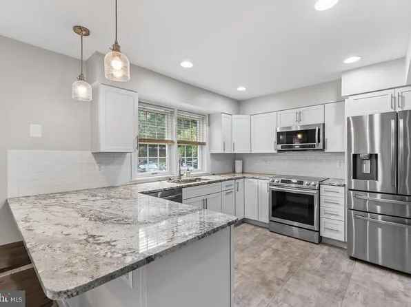 34 Tullycross Ct, Lutherville Timonium, MD 21093