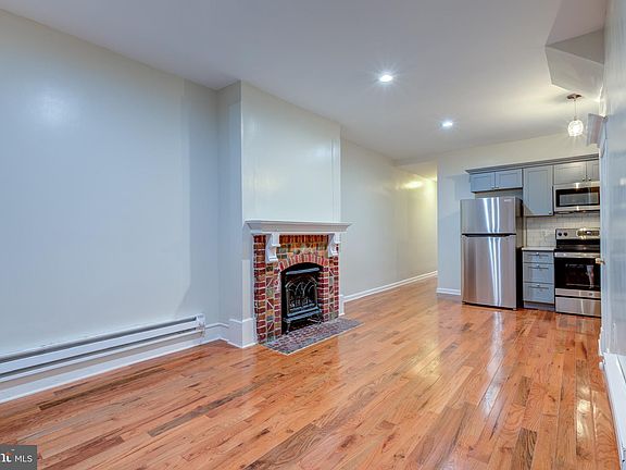 3rd image of 4924 Chestnut St APT 1