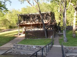 59 Vine St, Edwards, MO 65326