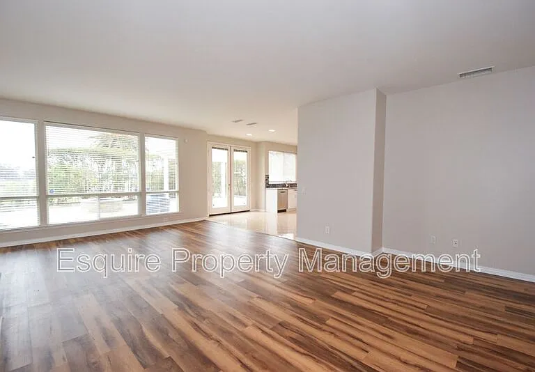 2895 Diamond Dr — Photo 3