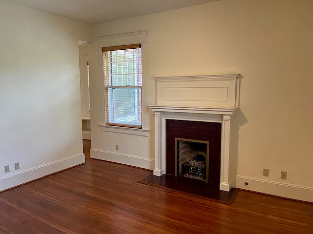 1 bed, 800 sqft, $1,600 — Photo 3