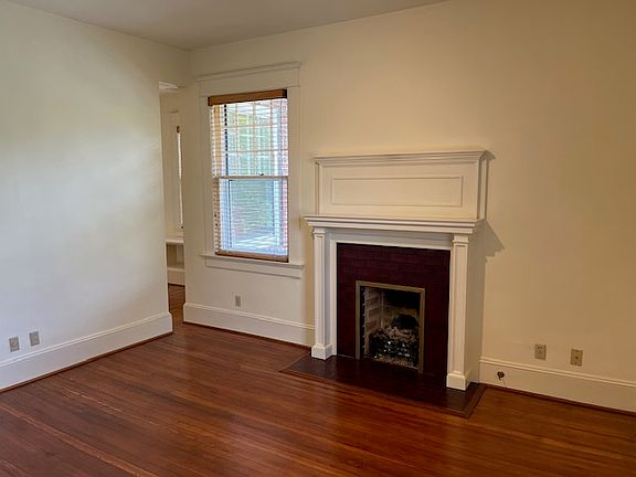 Living Room with fireplace-gas logs