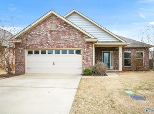 314 Beaver Ridge Trl SW, Huntsville, AL 35824