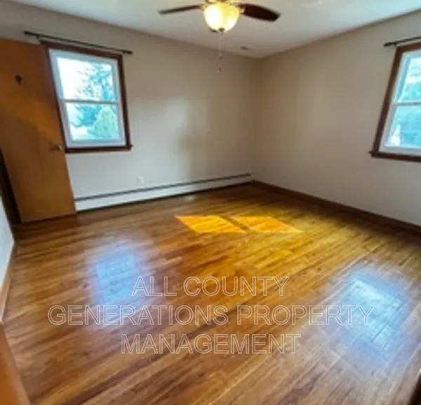 2281 Weymouth Rd — Photo 11
