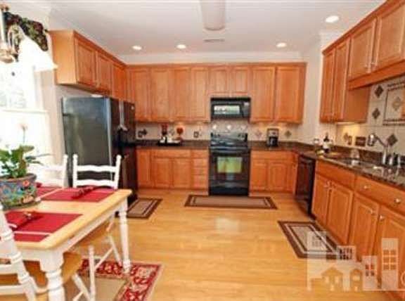 5th image of 4105 Conner Ct