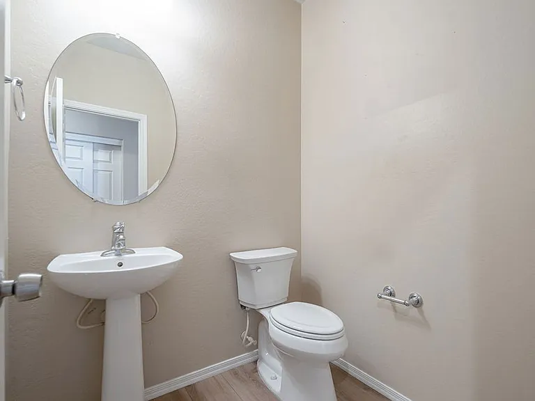 26197 W Potter Dr — Photo 8