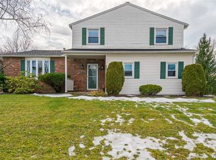 5403 Amalfi Dr, Clay, NY 13041