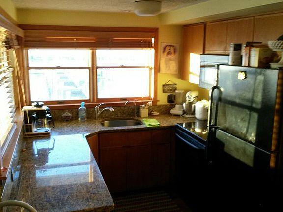 2nd image of 1100 N. Bay Avenue #2 N