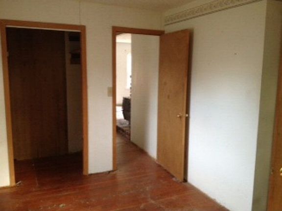 5th image of 504 SE Birch Ave