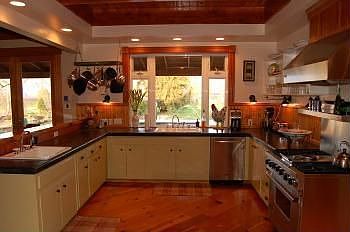 4th image of 4577 Saint Helena Hwy