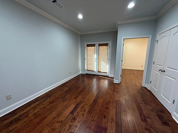 5th image of 2015 Springfield Dr