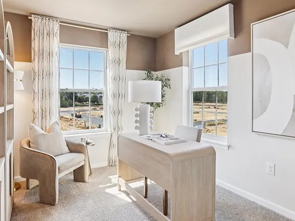 35 Forest Park Dr, Waretown, NJ 08758