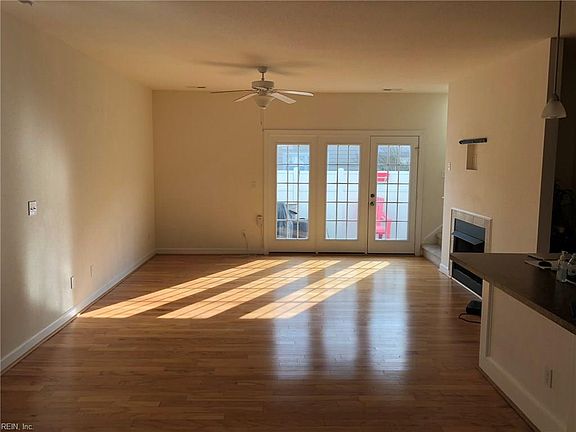 3rd image of 4337 Cattail Ln