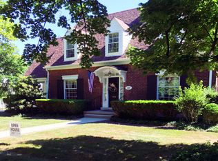 1020 Harvard Rd, Grosse Pointe Park, MI 48230