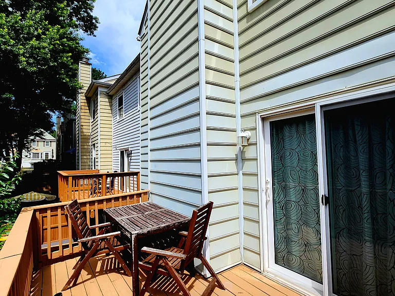 1496 Lowell Ct — Photo 12