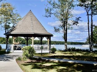 14349 Lookout Point Rd, Midlothian, VA 23112