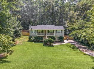 325 Presidential Dr, Dallas, GA 30157