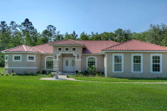 1st image of 104 Oak Hammock Ct