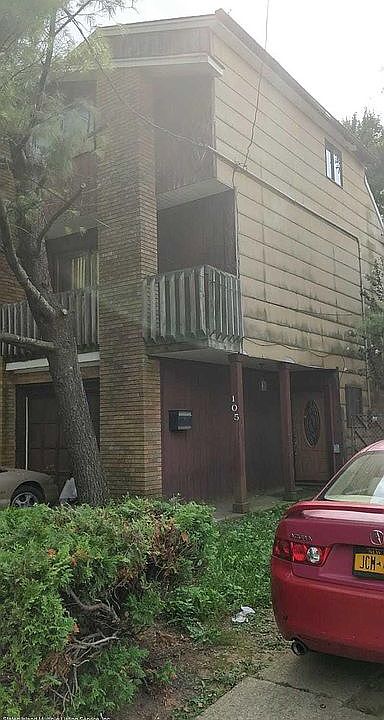 1st image of 105 Washington Ave