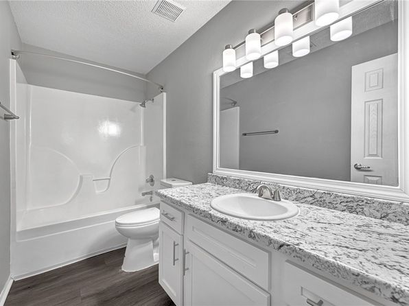 fayetteville-arkansas-448578802 picture