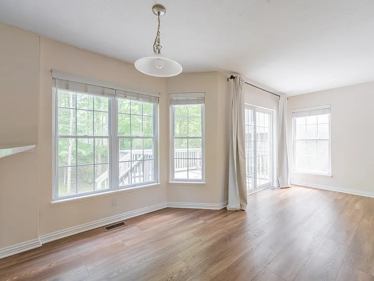 1115 E Azalea Ln — Photo 10