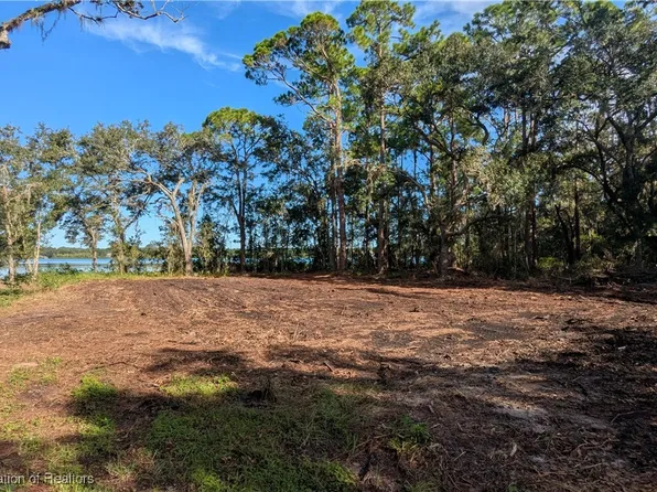 6721 Lakeside Dr E, Sebring, FL 33875
