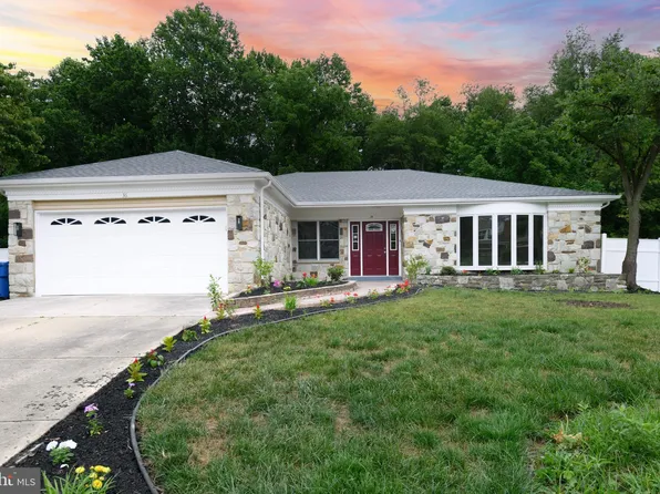 36 Lakeview Dr, Cherry Hill, NJ 08003