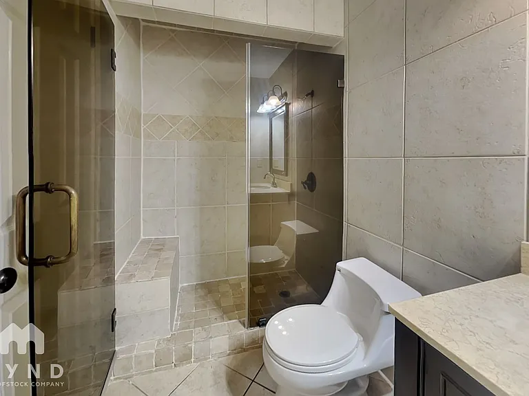 3219 Glen Spring Dr — Photo 15