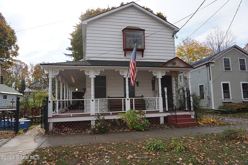 2nd image of 52 York Avenue